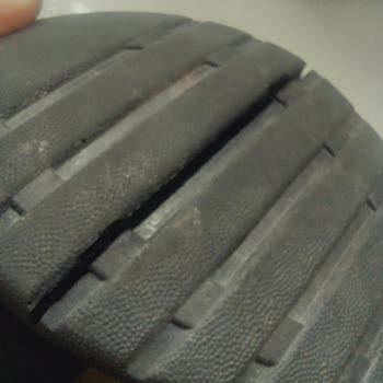 Kampanyalı Alınan Ayakkabının Tabanı 2 Ayda Çatladı, İade Talebim Var