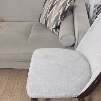 Kelebek Mobilya Noira Koltuk Takımında 1 Yılda Kumaş Sarkması Ve Renk Değişimi