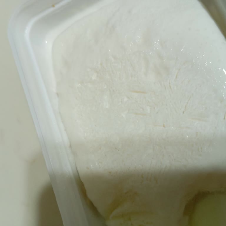 Bozulmuş Dondurma Satışı Ve Ürün Değişim Talebi