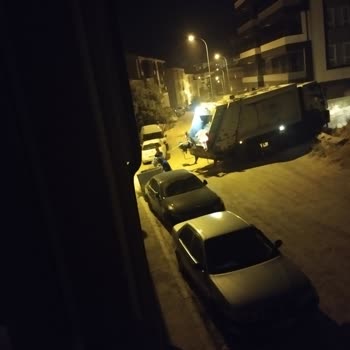 Gece Yarısı Çöp Toplama Gürültüsü Nedeniyle Uyku Sorunu
