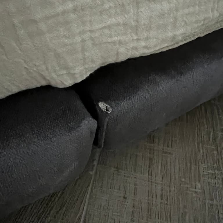 Yeni Alınan Yatakta Kumaş Yırtığı Ve Müşteri Hizmetlerine Ulaşılamıyor