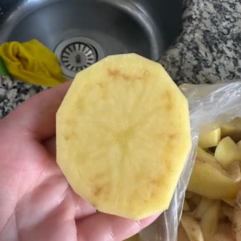 File Market'ten Alınan Patatesler Sürekli Çürük Çıkıyor, Çözüm Bekliyorum