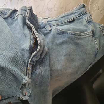 Az Kullanımda Yırtılan Pantolon Ve İade Talebim