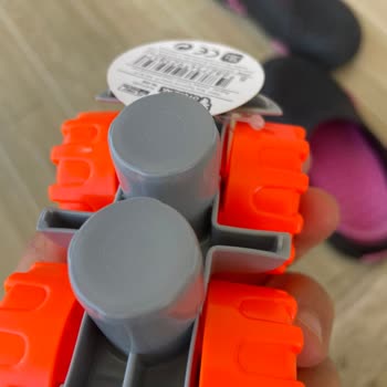 Eksik Parçalı Oyuncak Araba Teslimatı Şoku