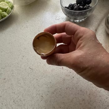 Son Kullanma Tarihi Geçmemiş Yumurtalar Küflü Ve Bozuk Çıktı