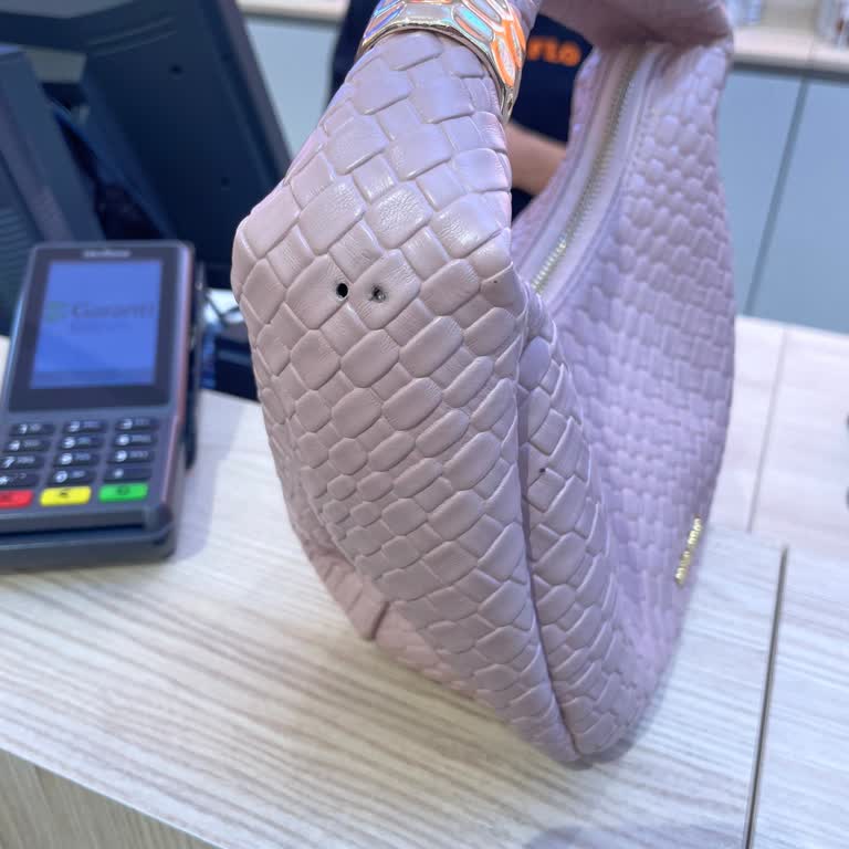 Kusurlu Çanta İçin Değişim Sonrası Yine Kopma Yaşadım, Çözüm Sunulmadı