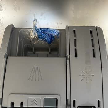 Bulaşık Makinesi Tableti Tam Çözünmüyor, Temizlik Sağlanamıyor