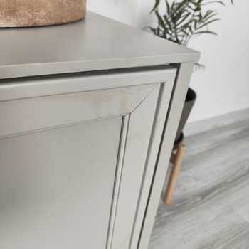 Yeni Alınan TV Ünitesinde Kapaklarda Hızla Yayılan Sararma Mağduriyeti