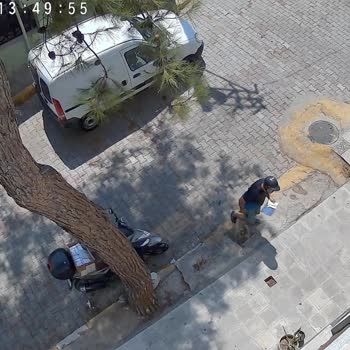 Kurye Tarafından Teslimatın Keyfi Olarak Yapılmaması Ve Nezaketsiz Davranış