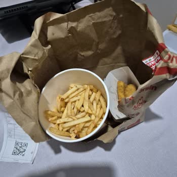 Siparişimdeki Hamburger Eksik Teslim Edildi, Ücret İadesi Yapılmıyor