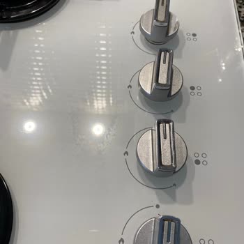 Arçelik Ankastre Ocakta Düğmelerde Renk Değişimi Ve Camda Leke Sorunu Çözülmedi