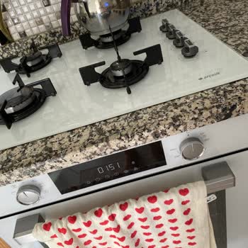 Arçelik Ankastre Ocakta Düğmelerde Renk Değişimi Ve Camda Leke Sorunu Çözülmedi