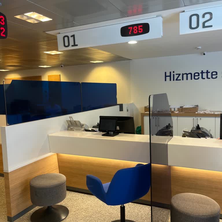 Yapı Kredi Siirt Şubesinde Yetersiz Gişe Ve Uzun Bekleme Süresi Sorunu