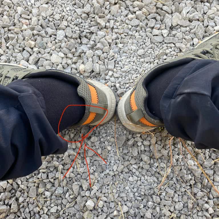 Aldığım Ayakkabının Tek Kulağı Eksik Çıktı Utandım