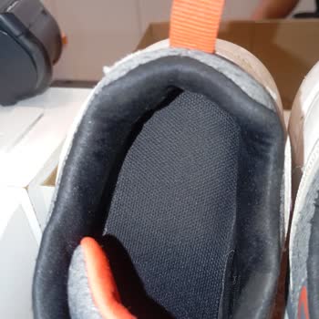 FLO Ayakkabı Çocuğumun Ayağını Yaran Ayakkabıya Rağmen Değişim Talebimiz Reddedildi