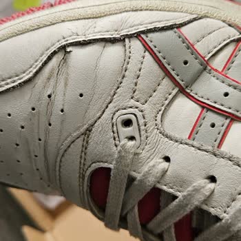 I Face Leather Cracking and Fabric Tear Issue with Asics EX89 Sneakers