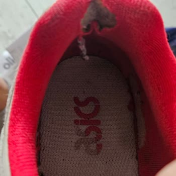 I Face Leather Cracking and Fabric Tear Issue with Asics EX89 Sneakers