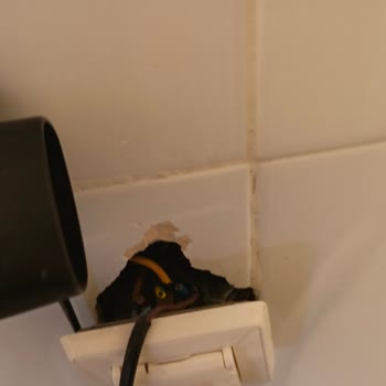 İlgisiz Personel Ve Yetersiz Hizmet Nedeniyle Ücret İadesi Talebim