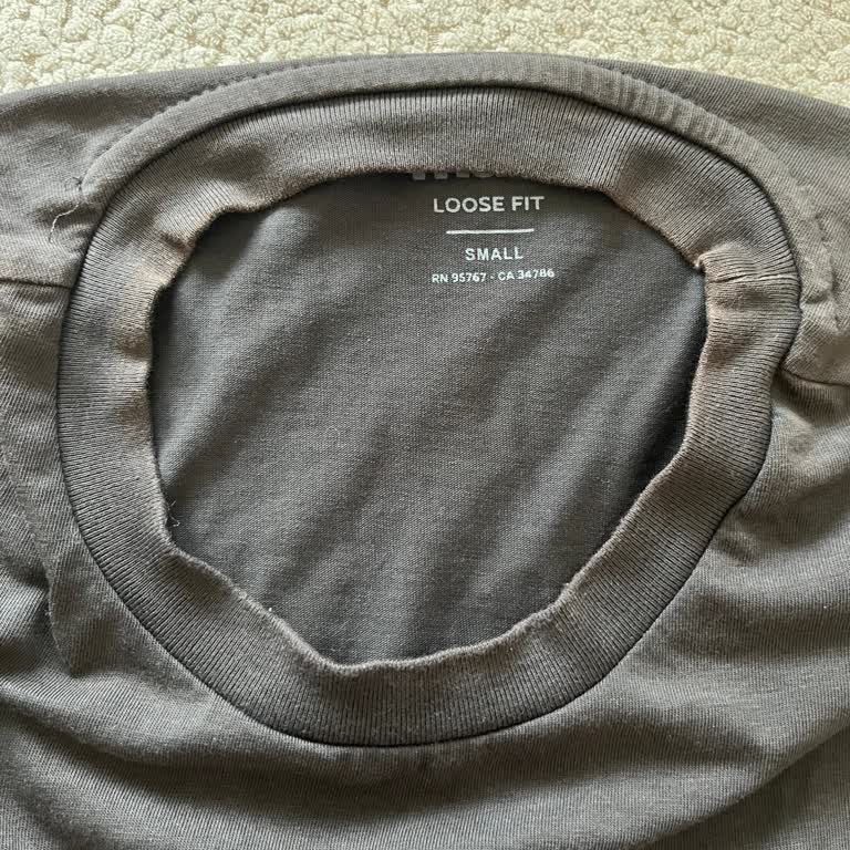 Kısa Sürede Renk Atan Tişört İçin Değişim Talebi