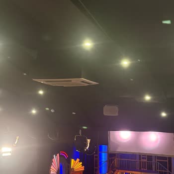 Beşiktaş Kültür Merkezi'nde Sıcak, Sıkışık Ve İlgisiz Bir Deneyim