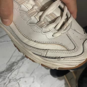 I Face Stitching Problems with Skechers D'Lites Sneakers After 2 Months of Use