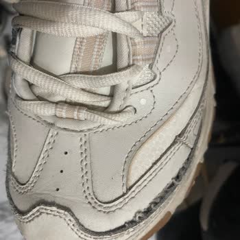 I Face Stitching Problems with Skechers D'Lites Sneakers After 2 Months of Use