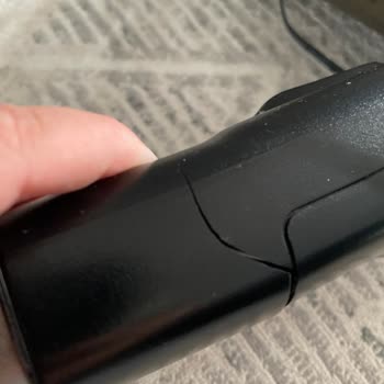 Philips SpeedPro Max Süpürge Borusunda Kısa Sürede Çatlak Oluştu, Garanti Desteği Alınamıyor