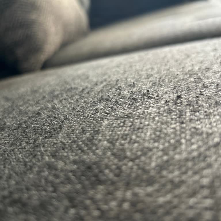 Divanev Yeni Alınan Koltukta Tüylenme Ve Deformasyon Sorunu Çözülmüyor