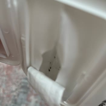 Islak Mendilde İlk Kez Karşılaştığım Siyah Leke Sorunu Mağduriyet Yarattı