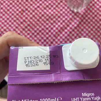 Bozuk Süt Şoku: Son Kullanma Tarihine Rağmen Mağduriyet