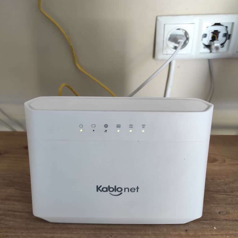 Sürekli İnternet Kesintisi Ve Teknik Servis İlgisizliği Mağduriyet Yaratıyor