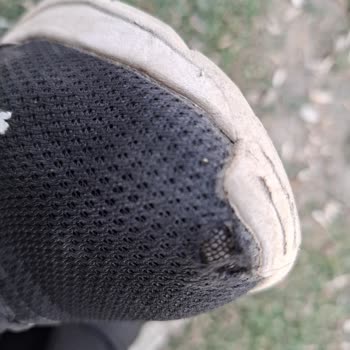 FLO'dan Aldığım Puma Ayakkabı 3 Haftada Yırtıldı, Garanti Reddiyle Mağdur Oldum