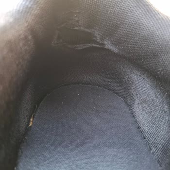 FLO'dan Aldığım Puma Ayakkabı 3 Haftada Yırtıldı, Garanti Reddiyle Mağdur Oldum