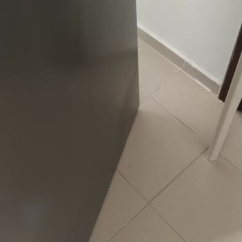 Siemens Yeni Teslim Edilen Buzdolabında Dalgalanma Ve Göçük Sorunu Yaşadım