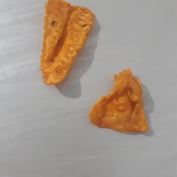 Aldığım Cipsin İçinden Şekli Bozuk Ürünler Çıktı, Açıklama Ve Çözüm Bekliyorum