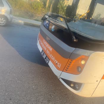 Otobüs Şoförünün Tehlikeli Ve Kaba Davranışı Güvenliğimizi Tehdit Ediyor