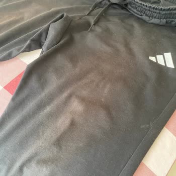 Aldığım Eşofman Altı Kısa Sürede Güneşte Soldu, Değişim Talebime Dönüş Yapılmadı