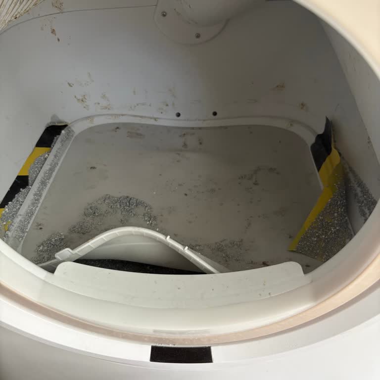 Xenon Smart Kedi Tuvaletinde Sürekli Çıkan Kum Pedi Sorunu Çözülmüyor