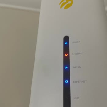 Sürekli Kesilen İnternet Ve Çözülmeyen Mağduriyet