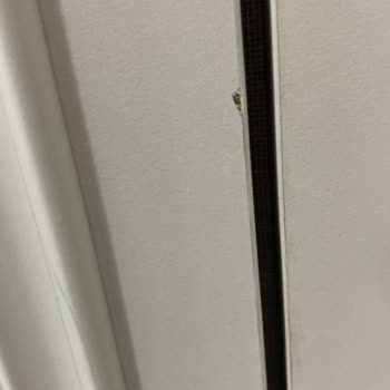 Nikah Öncesi Teslim Edilen Hasarlı Mobilyalar Ve Yaşanan Mağduriyet