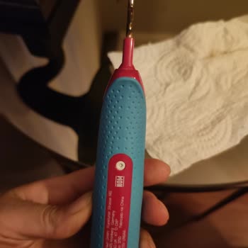 Oral - B Children's Toothbrush Rusting