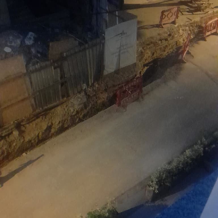 Kentsel Dönüşüm Sonrası Kopan Kablolar Nedeniyle İnternet Ve TV Hizmeti Yok