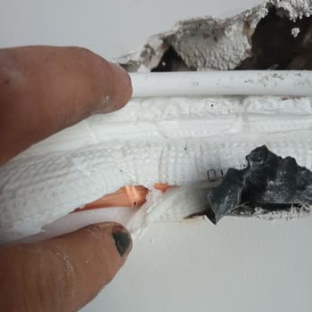 Vestel Servisinin Klima Kurulumu Sırasında Boruyu Kırıp Ücret Talep Etmesi Mağduriyetim