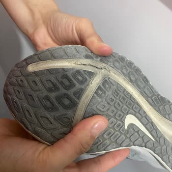 Kısa Sürede Hasar Gören Nike Ayakkabı İçin Çözüm Bekliyorum