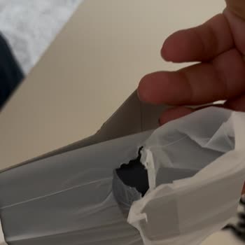 Yanlış Ve Açık Paketli Ürün Gönderimi Sonrası Çözüm Sunulmaması