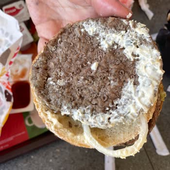 Burger King Didim Şubesinde Soğuk Menü Ve İlgisiz Personel Mağduriyeti