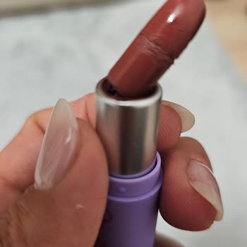 Aldığım Yeni Ruj İlk Kullanımda Kırıldı, Mağduriyetimin Giderilmesini İstiyorum