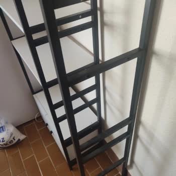 Satın Aldığım Dolabın Eksik Rafları Gönderilmedi İletişime Rağmen Çözüm Yok