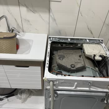 Bosch Çamaşır Makinesi Patladı, Evimizde Büyük Zarara Yol Açtı