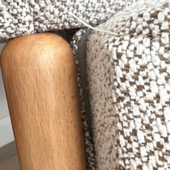 Yanlış Renkli Mobilya Teslimatı Ve Sürekli Tekrarlayan Tamir Sorunları